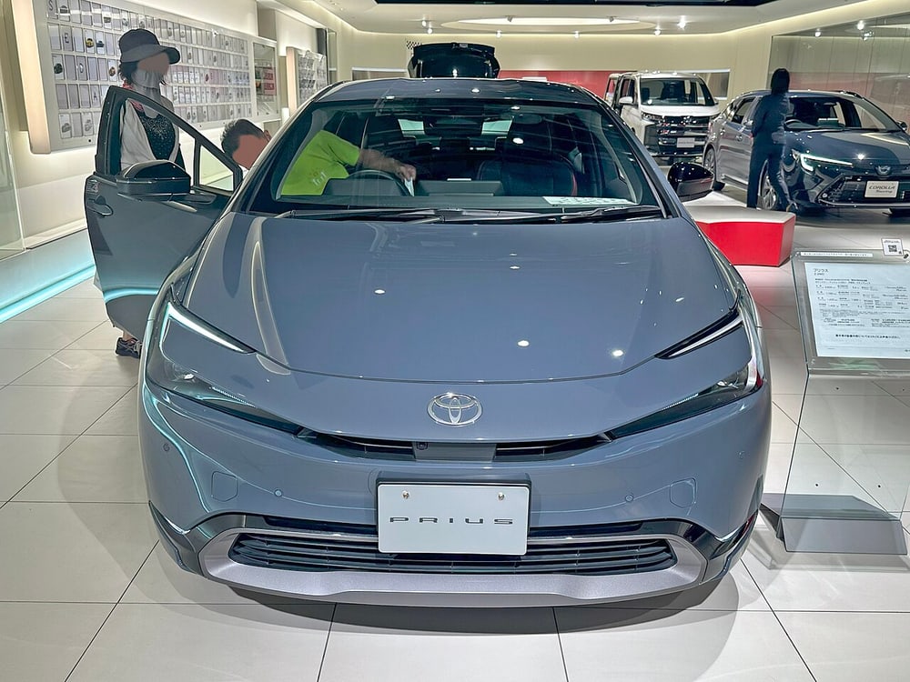 Toyota Prius model reference photograph